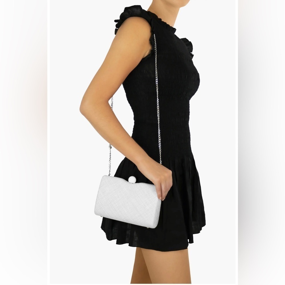 Olga Berg Cece Straw Woven Box Clutch with flaw